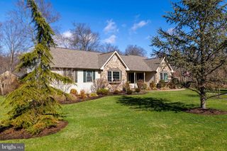 675 FOREST CREEK DR, Ambler, PA 19002