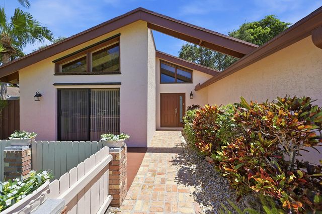 21540 Kapok Circle, Boca Raton, FL 33433