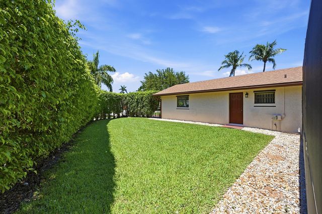 21540 Kapok Circle, Boca Raton, FL 33433