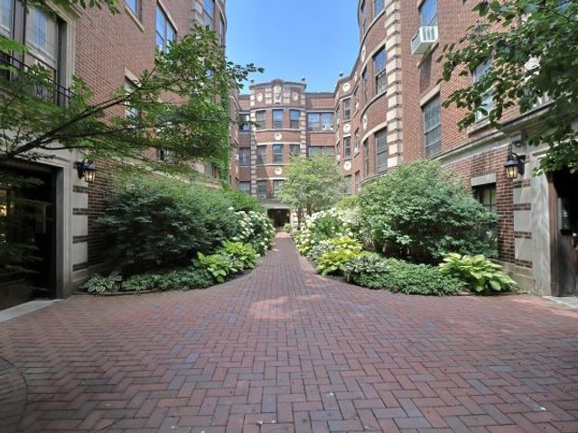 410 Ridge Avenue 23-2, Evanston, IL 60202