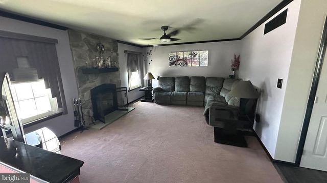 1456 MEADOWVIEW DRIVE, Pottstown, PA 19464