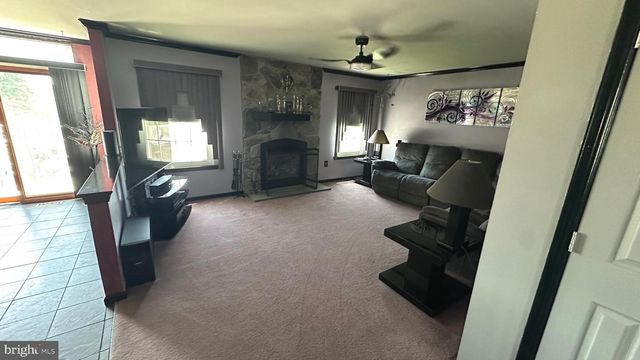 1456 MEADOWVIEW DRIVE, Pottstown, PA 19464