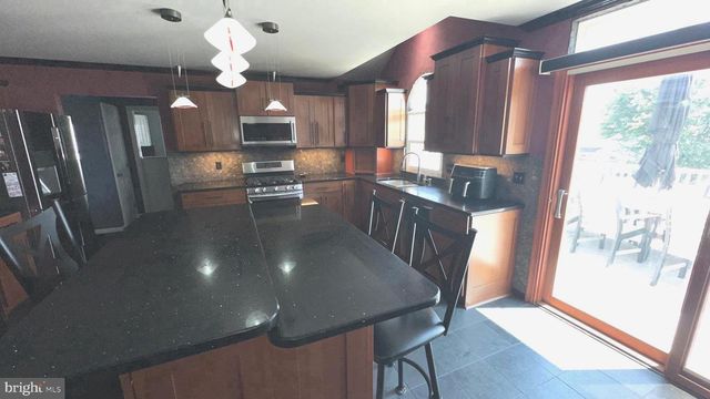 1456 MEADOWVIEW DRIVE, Pottstown, PA 19464