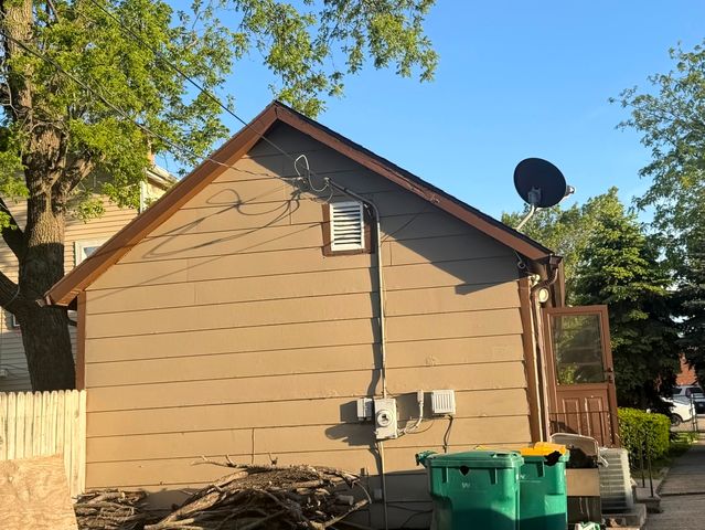 209 Ohio Street, Joliet, IL 60432