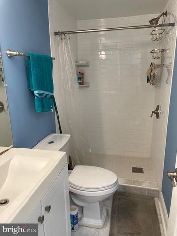 121 DARRINGTON ST SW, Washington, DC 20032