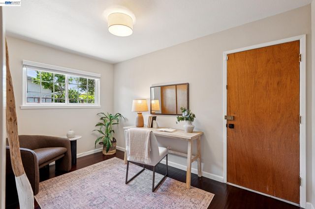 328 Sand Beach Rd, Alameda, CA 94501