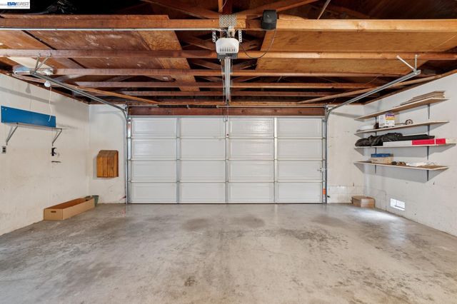 328 Sand Beach Rd, Alameda, CA 94501