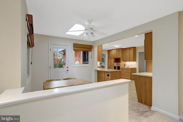 8816 VICTORIA RD, Springfield, VA 22151