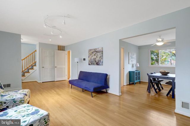 8816 VICTORIA RD, Springfield, VA 22151