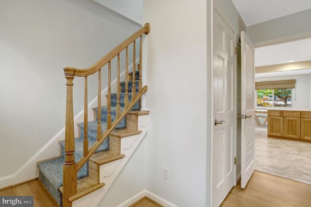 8816 VICTORIA RD, Springfield, VA 22151