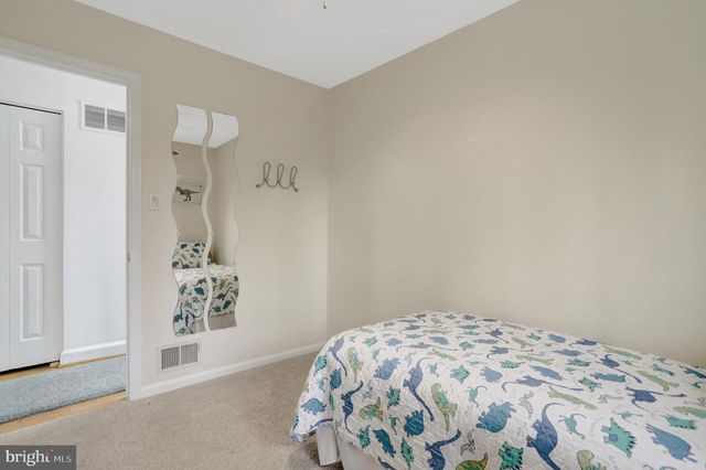 8816 VICTORIA RD, Springfield, VA 22151