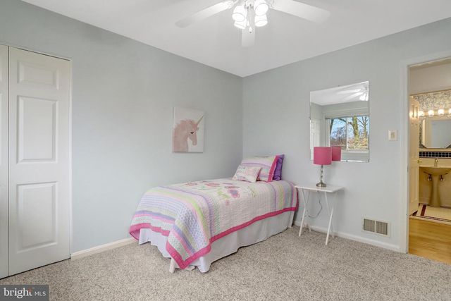 8816 VICTORIA RD, Springfield, VA 22151