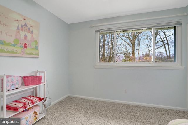 8816 VICTORIA RD, Springfield, VA 22151