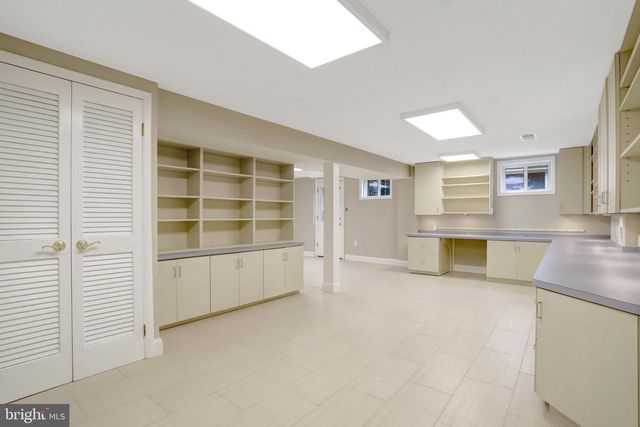 8816 VICTORIA RD, Springfield, VA 22151