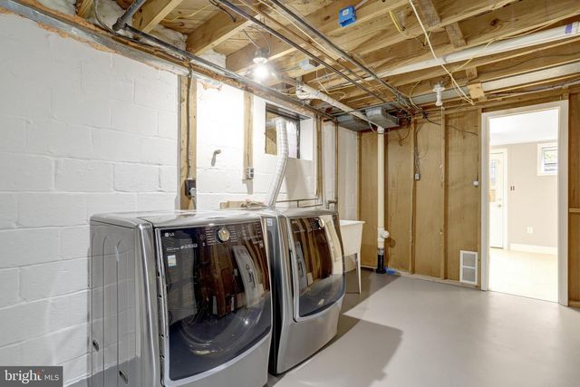 8816 VICTORIA RD, Springfield, VA 22151