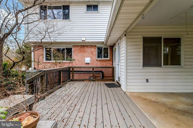 8816 VICTORIA RD, Springfield, VA 22151