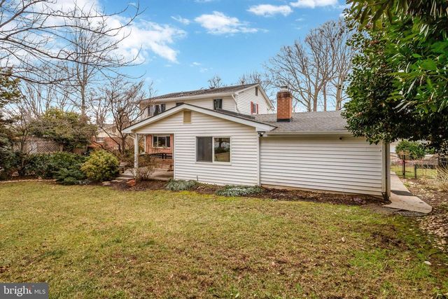 8816 VICTORIA RD, Springfield, VA 22151