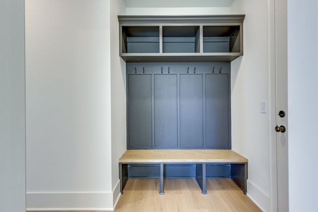 8213 Ashbury Ct, College Grove, TN 37046