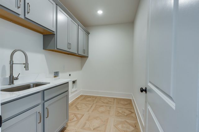 8213 Ashbury Ct, College Grove, TN 37046