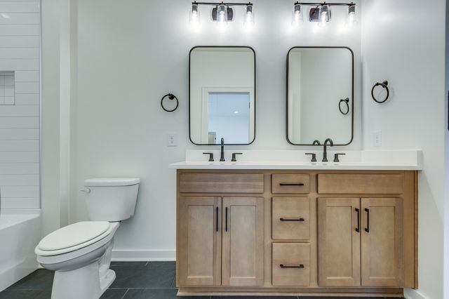 8213 Ashbury Ct, College Grove, TN 37046