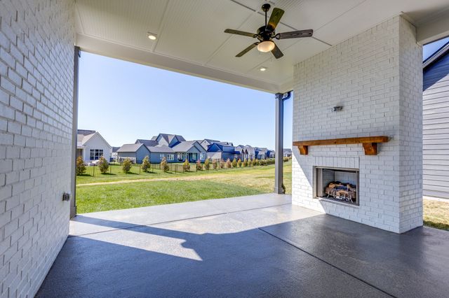 8213 Ashbury Ct, College Grove, TN 37046