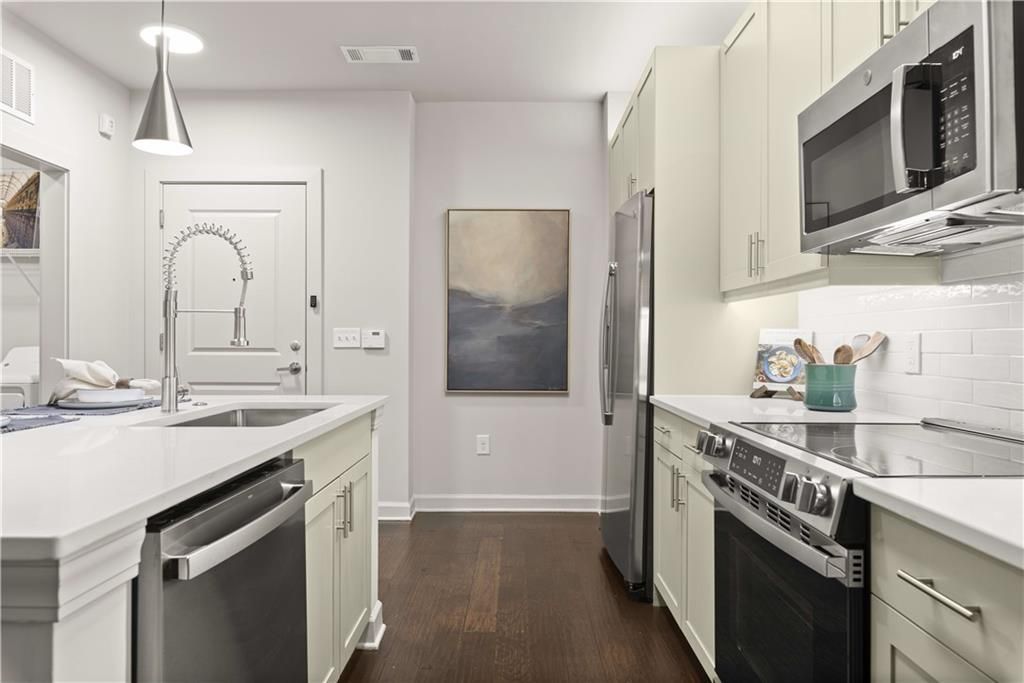 2420 Peachtree Road 1347, Atlanta, GA 30305