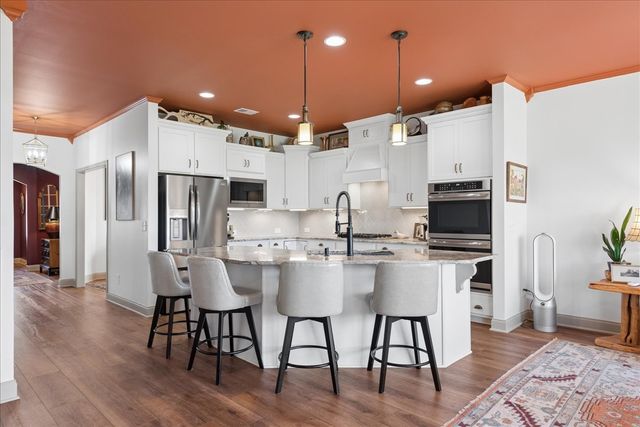 1063 Callaway Dr, Lebanon, TN 37087