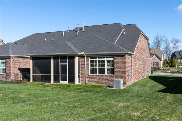 1063 Callaway Dr, Lebanon, TN 37087