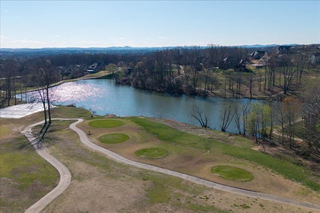 1063 Callaway Dr, Lebanon, TN 37087