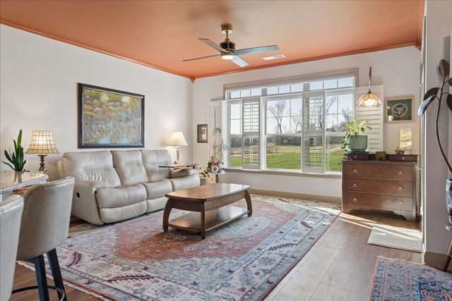 1063 Callaway Dr, Lebanon, TN 37087