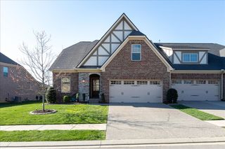 1063 Callaway Dr, Lebanon, TN 37087