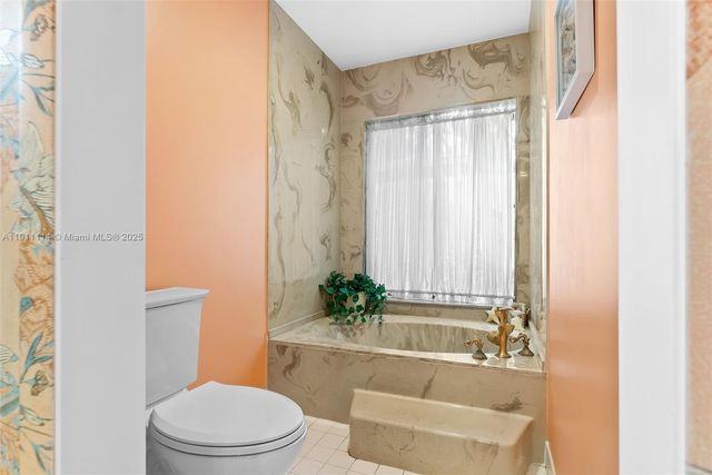 7665 Sierra Dr W, Boca Raton, FL 33433