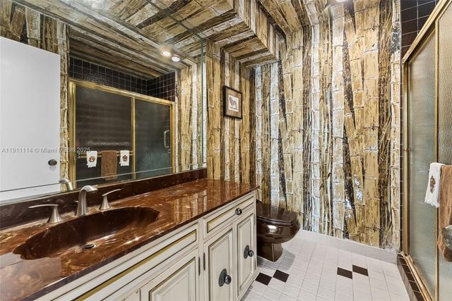 7665 Sierra Dr W, Boca Raton, FL 33433