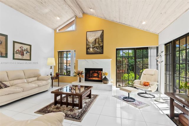 7665 Sierra Dr W, Boca Raton, FL 33433