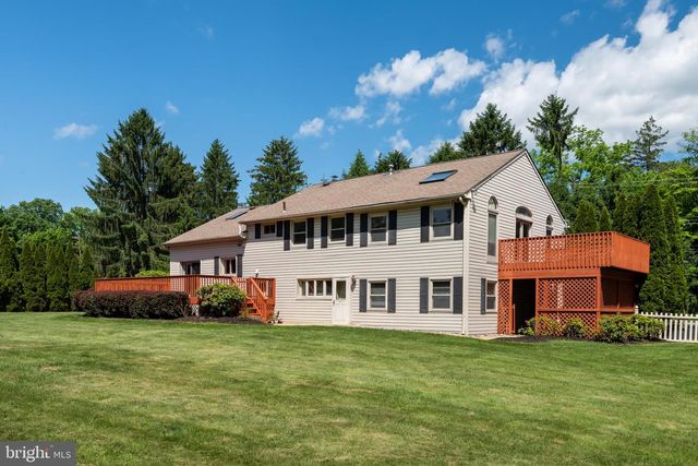 1434 SUGARTOWN RD, Berwyn, PA 19312