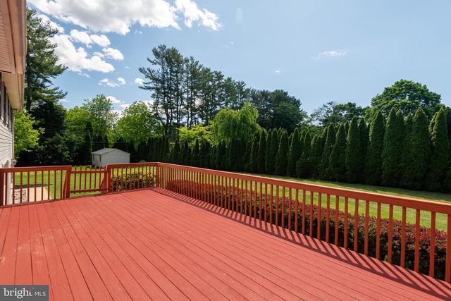 1434 SUGARTOWN RD, Berwyn, PA 19312