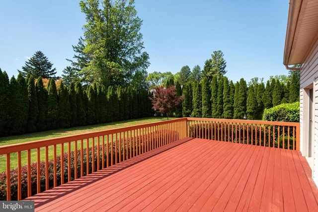1434 SUGARTOWN RD, Berwyn, PA 19312