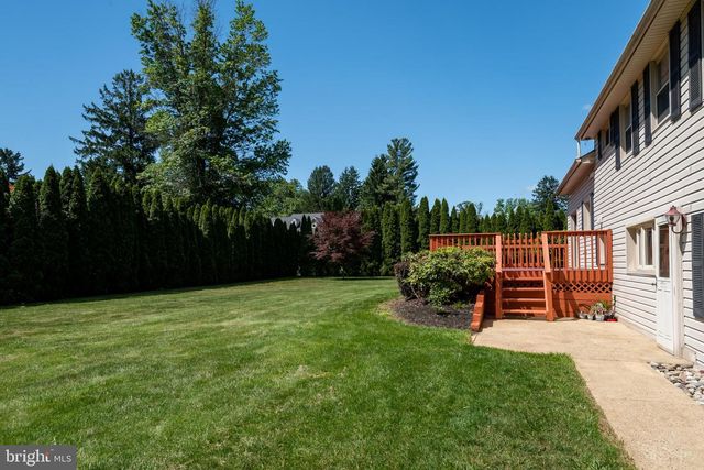 1434 SUGARTOWN RD, Berwyn, PA 19312
