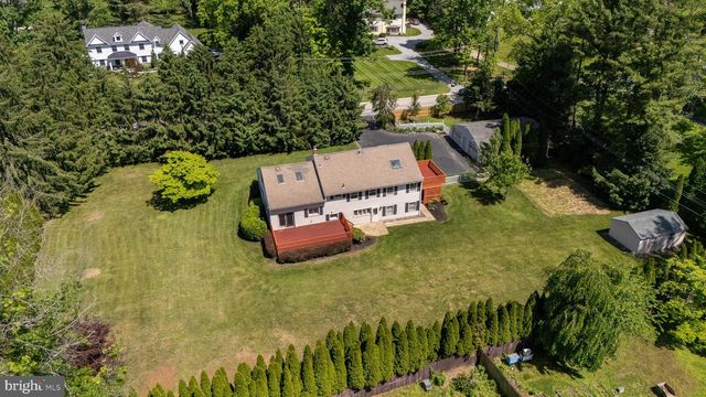 1434 SUGARTOWN RD, Berwyn, PA 19312