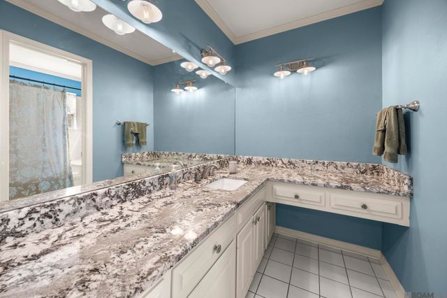 1628 Lobdell Ave, Baton Rouge, LA 70806