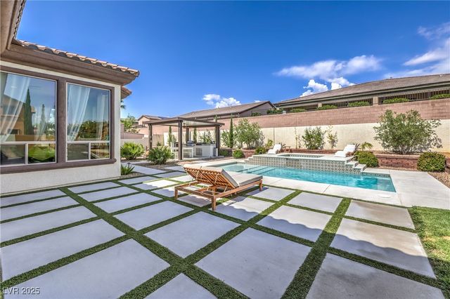 5855 Boulder Brook Court, Las Vegas, NV 89149