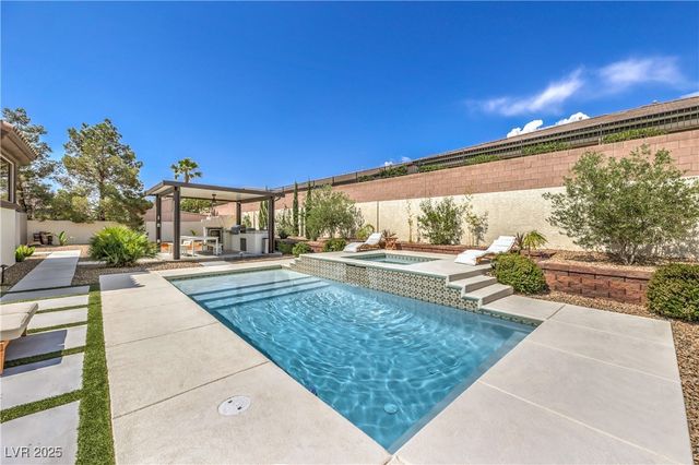 5855 Boulder Brook Court, Las Vegas, NV 89149