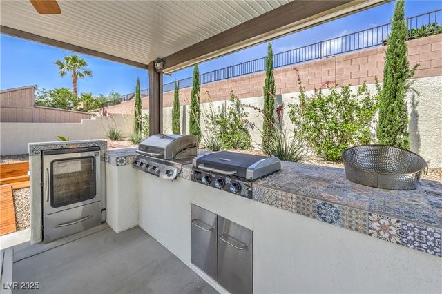 5855 Boulder Brook Court, Las Vegas, NV 89149