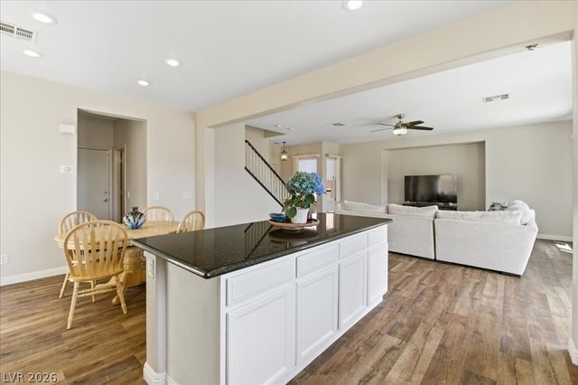 8104 Loma Del Ray Street, Las Vegas, NV 89131