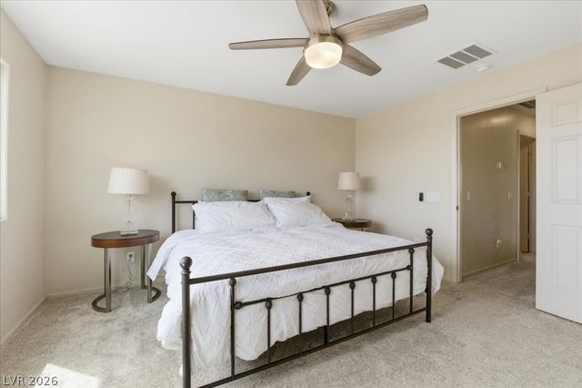 8104 Loma Del Ray Street, Las Vegas, NV 89131