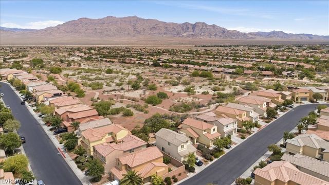 8104 Loma Del Ray Street, Las Vegas, NV 89131