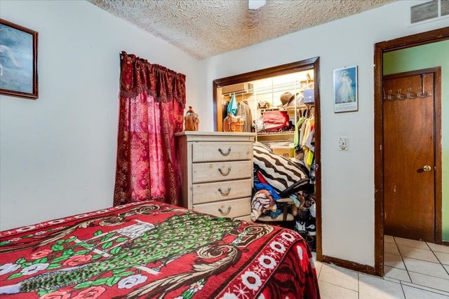 2419 N Rosenthal Ave, Wichita, KS 67204