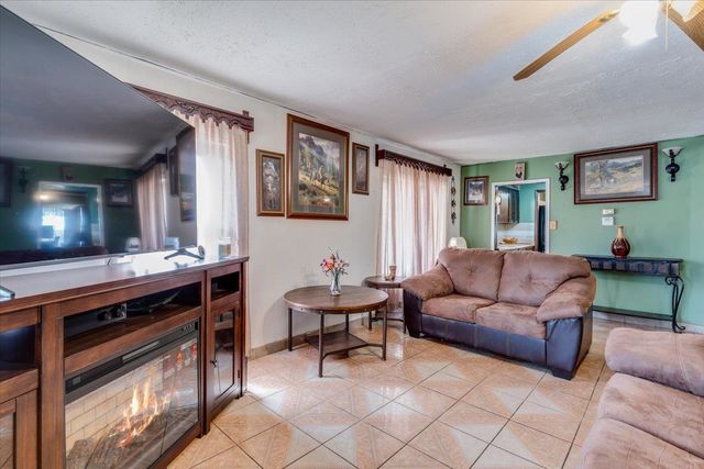 2419 N Rosenthal Ave, Wichita, KS 67204