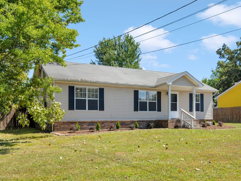 577 Matthew Ct, Clarksville, TN 37042