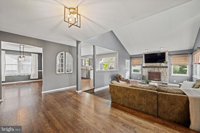 2301 DERBY DR, Cinnaminson, NJ 08077